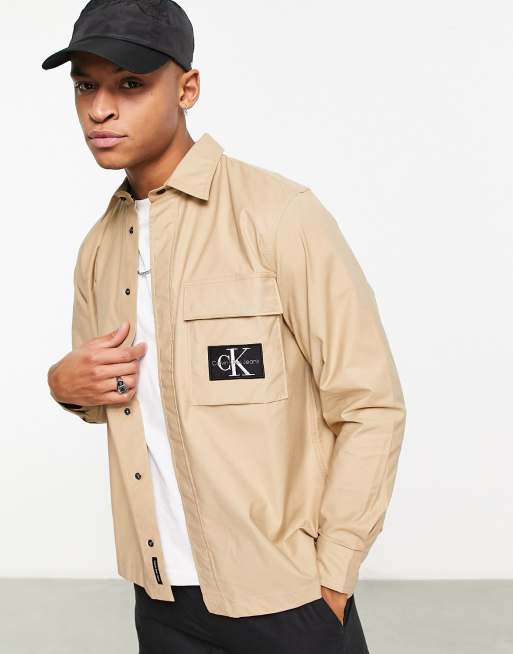 Calvin Klein Jeans - OVerhemd met logobadge en lange mouwen in beige