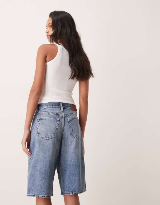 Calvin Klein Jeans - Pantaloncini di jeans taglio lungo blu medio