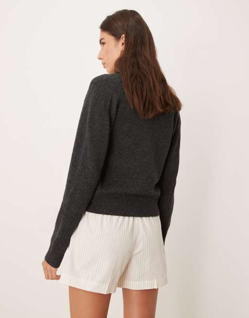Calvin Klein Jeans - Pantalones cortos beis a rayas de popelina, 4 de 5