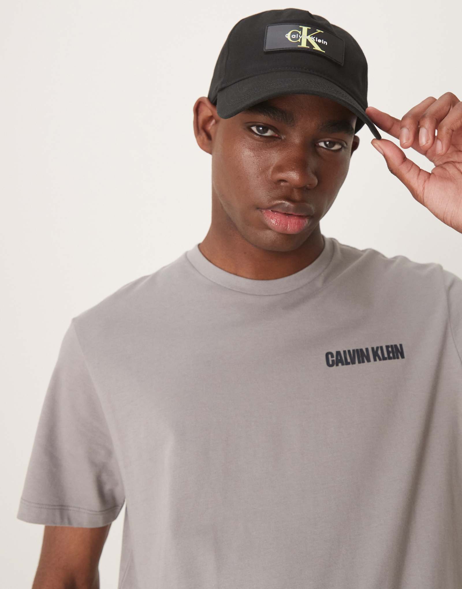 Кепка с логотипом Calvin Klein Jeans черного цвета