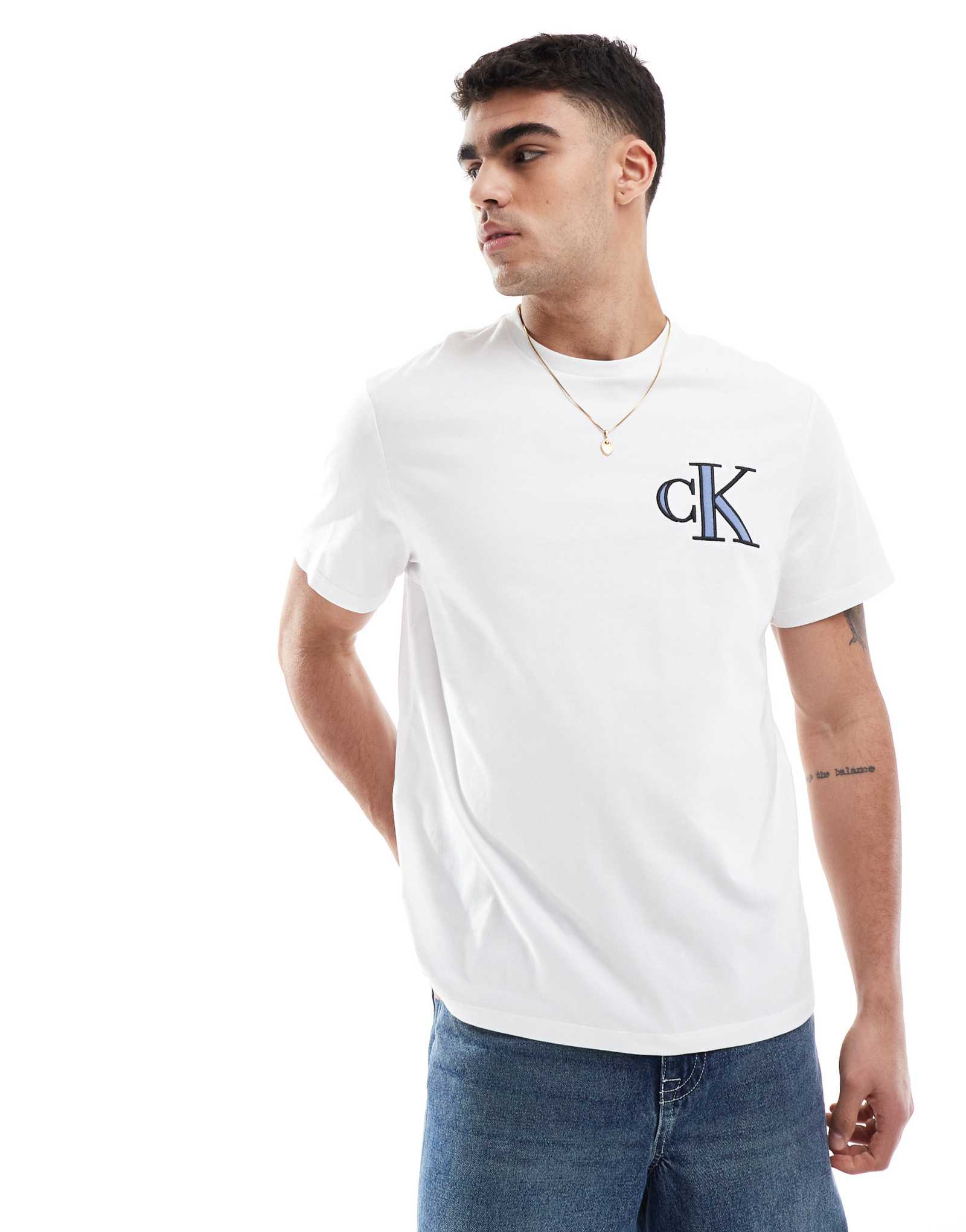 Непринужденная футболка с логотипом Calvin Klein Jeans белого цвета