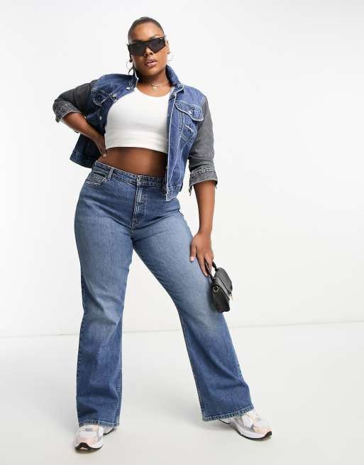 High waisted jeans and crop top hot sale with jacket