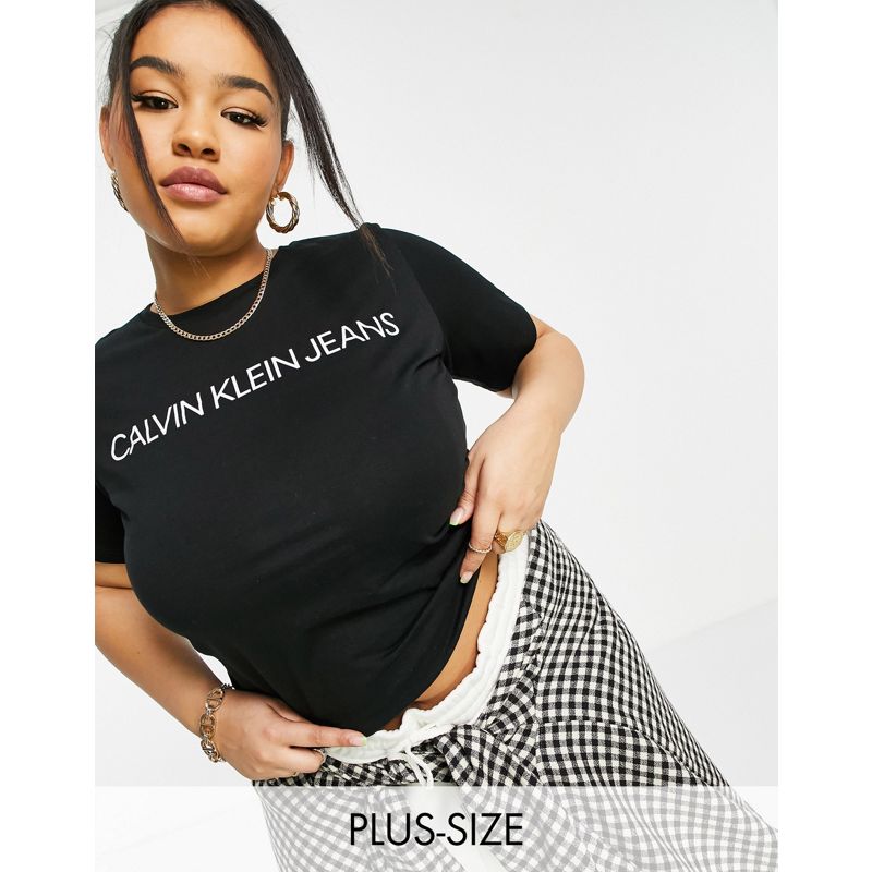 Calvin Klein Jeans Plus - T-shirt a maniche corte in nero con logo