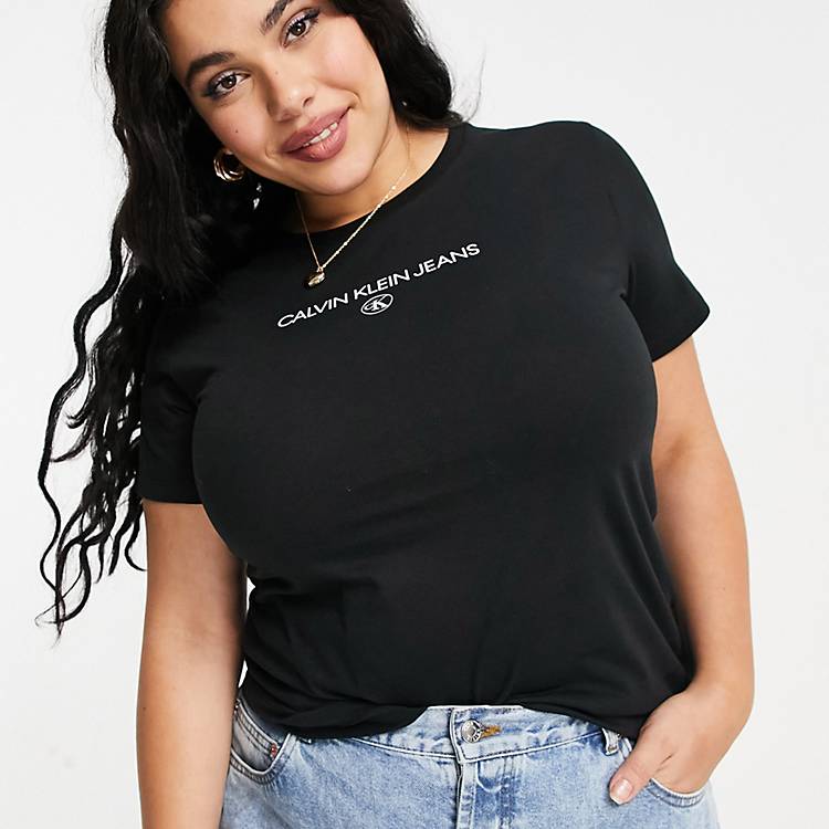 Calvin Klein Jeans Plus – T - Shirt mit Logoprint vorn in Schwarz |  MerfyShops - Femmes Calvin Klein Tennis