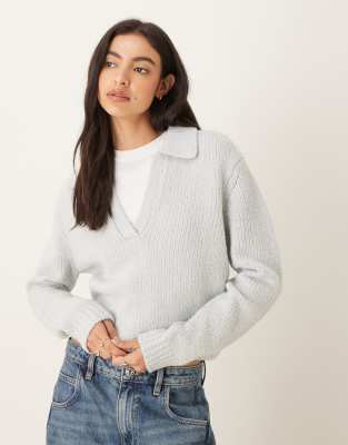 Calvin Klein Jeans - Polo-Pullover aus Bouclé in Eisblau