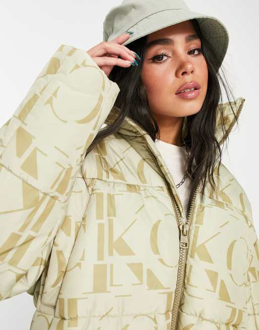 Oversized logo puffer store jacket calvin klein