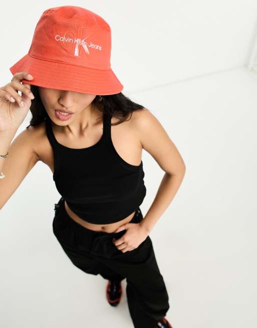 Calvin Klein Jeans – Pomarańczowy kapelusz typu bucket logo z monogramem