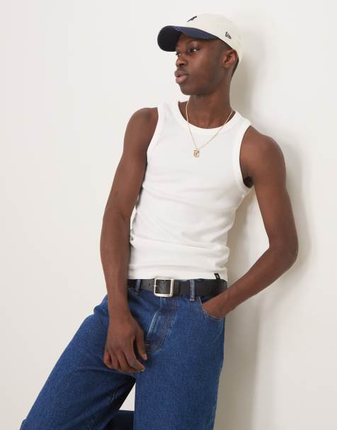 Calvin Klein Jeans – Prążkowany biały podkoszulek - view 1