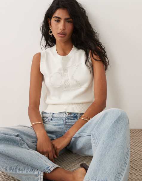 Calvin Klein Jeans – Prążkowany top bez rękawów w kolorze złamanej bieli - view 1