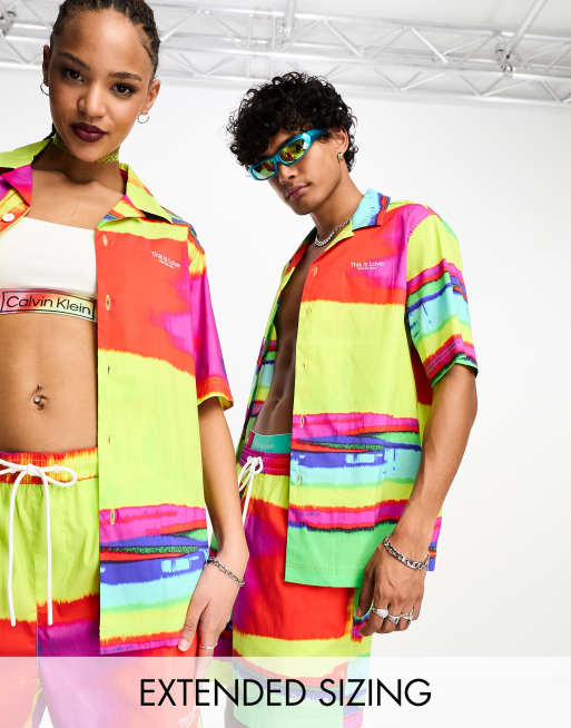 Calvin Klein Jeans – Pride – Kurzärmliges Unisex-Hemd mit grafischem Allover-Print, Kombiteil 