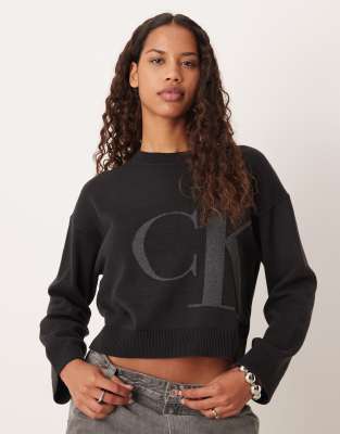 Calvin Klein Jeans - Pullover in Schwarz mit großem „CK"-Logo