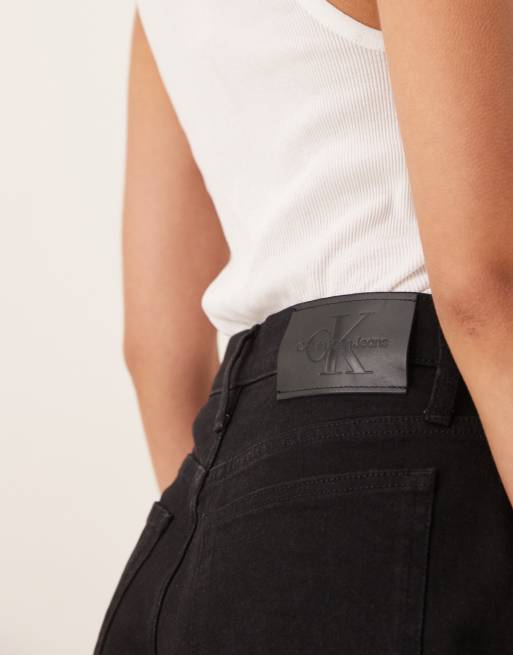Calvin Klein Jeans raw hem mom shorts in black wash, 2 of 5
