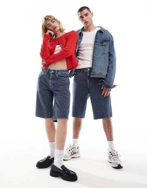 Calvin Klein Jeans - Rechte skatershort in jaren 90-stijl in grijs met wassing, exclusief bij ASOS