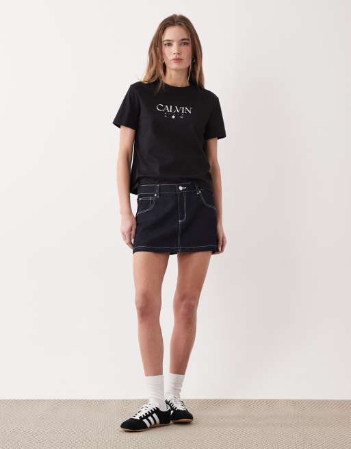 Calvin Klein Jeans – Regular-Fit-T-Shirt in Schwarz mit Grafikprint, 3 von 4