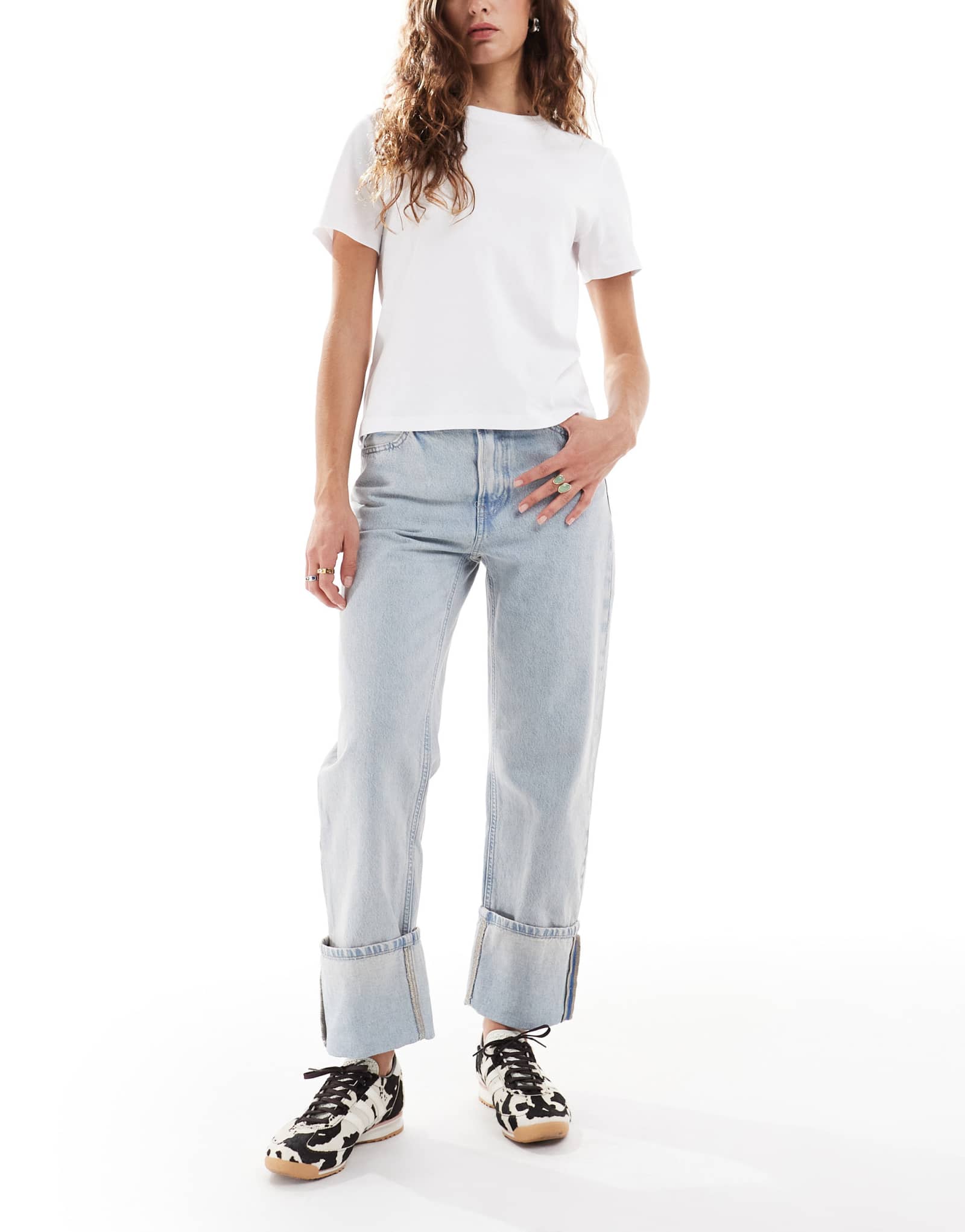 Джинсы Calvin Klein Jeans с манжетами свободного кроя, отбеленные после стирки