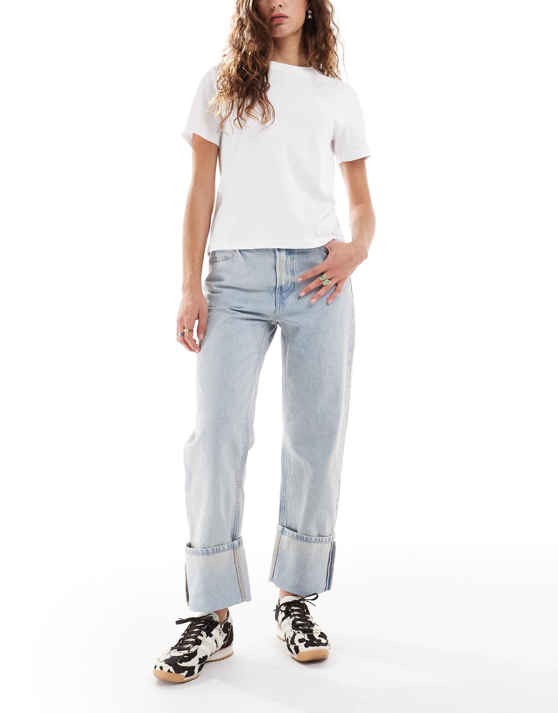 calvin klein jeans relaxed cuffed jeans in bleached wash