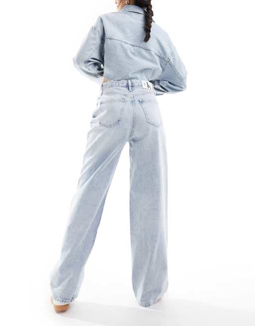 Calvin Klein Jeans – Relaxed Fit Jeans in heller Waschung mit hohem Bund, 3 von 5