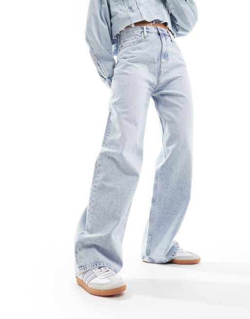 Calvin Klein Jeans – Relaxed Fit Jeans in heller Waschung mit hohem Bund, 5 von 5