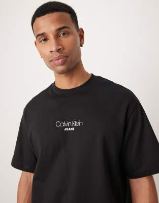 Футболка с логотипом Calvin Klein Jeans свободного кроя черного цвета