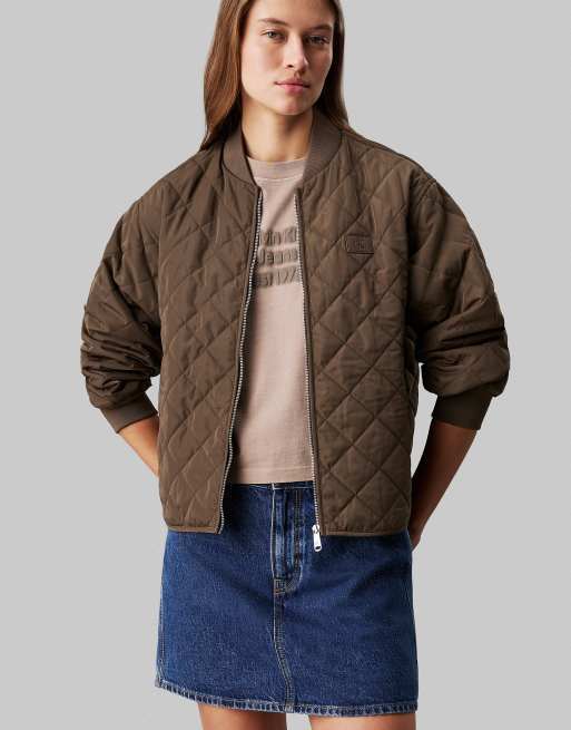 Calvin Klein Jeans – Relaxed – Gesteppte Bomberjacke in Asphalt