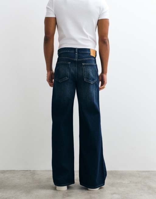Calvin Klein Jeans relaxed straight leg jeans in dark wash blue, 3 of 5