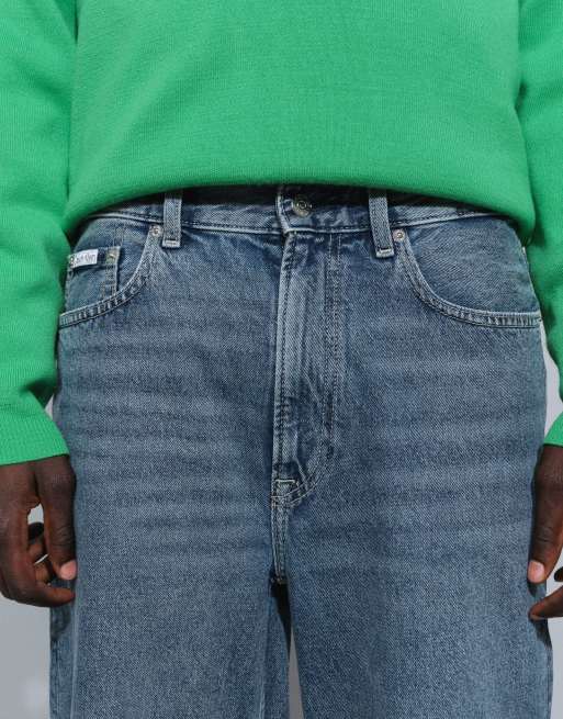 Calvin Klein Jeans relaxed straight leg jeans in mid wash blue, 4 of 9