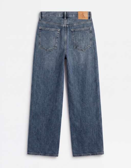 Calvin Klein Jeans relaxed straight leg jeans in mid wash blue, 7 of 9