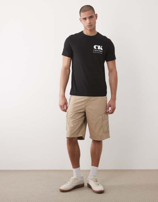 Calvin Klein Jeans resort graphic t-shirt in black, 3 of 5