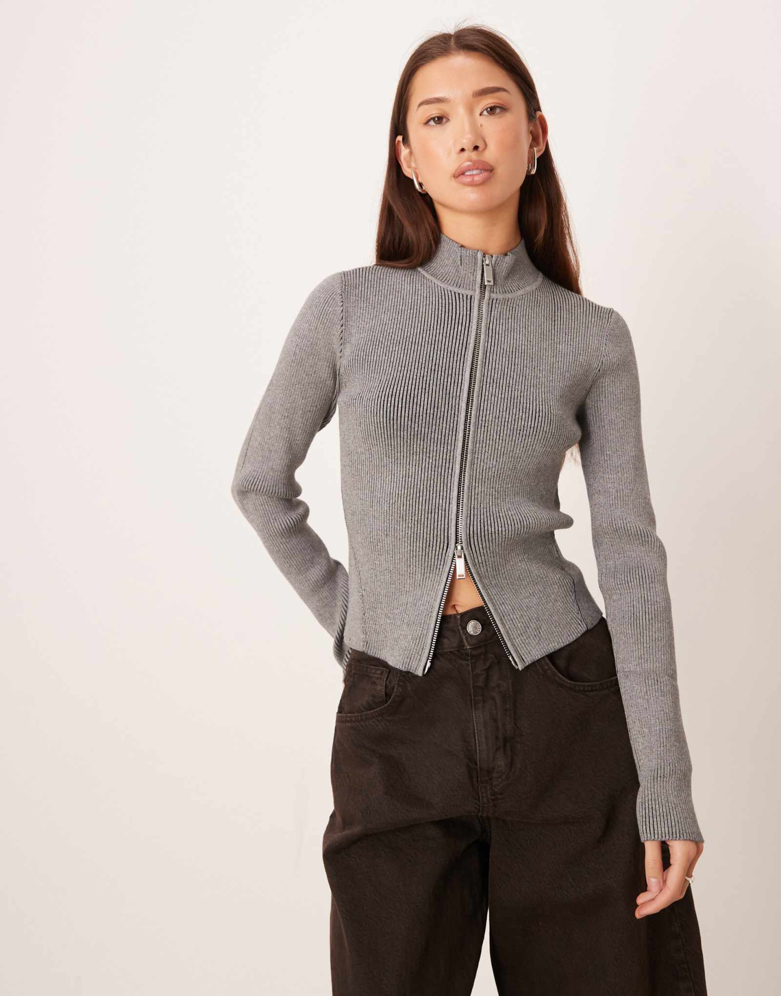 Серый кардиган в рубчик от Calvin Klein Jeans