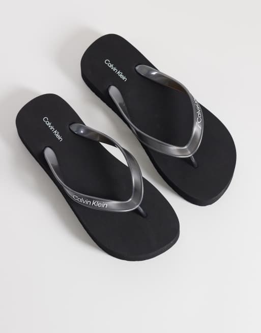 Calvin Klein Jeans - Sandali infradito flatform nero metallizzato, 4 di 4