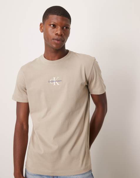 Calvin Klein Jeans - Sandfärgad t-shirt med monogramlogga - view 1