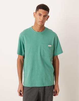 Jeans - Schlichtes T-Shirt in Grün mit Tasche Grün 54-58