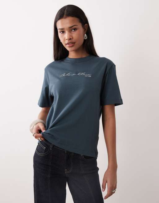 Calvin Klein Jeans script logo boxy t-shirt in navy blue, 2 of 4