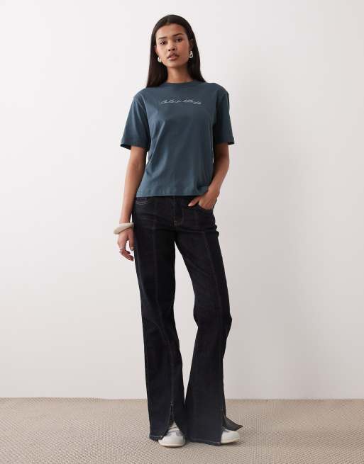 Calvin Klein Jeans script logo boxy t-shirt in navy blue, 3 of 4