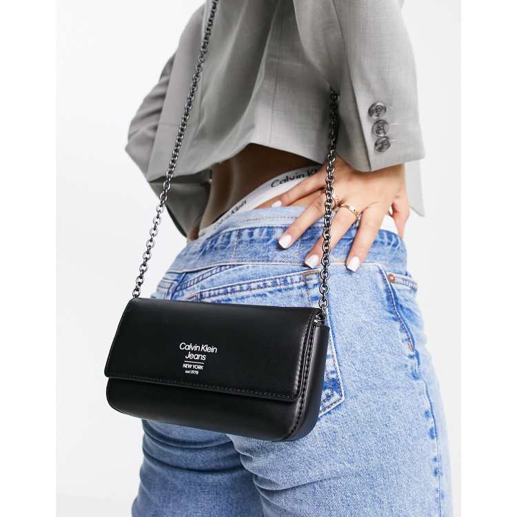 Calvin Klein Jeans sculpted cross body bag in black