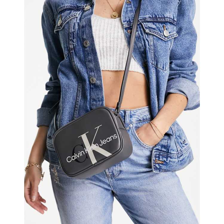 https://images.asos-media.com/products/calvin-klein-jeans-sculpted-mono-camera-bag-in-gray/201334969-1-fossilgrey?$n_750w$&wid=750&hei=750&fit=crop