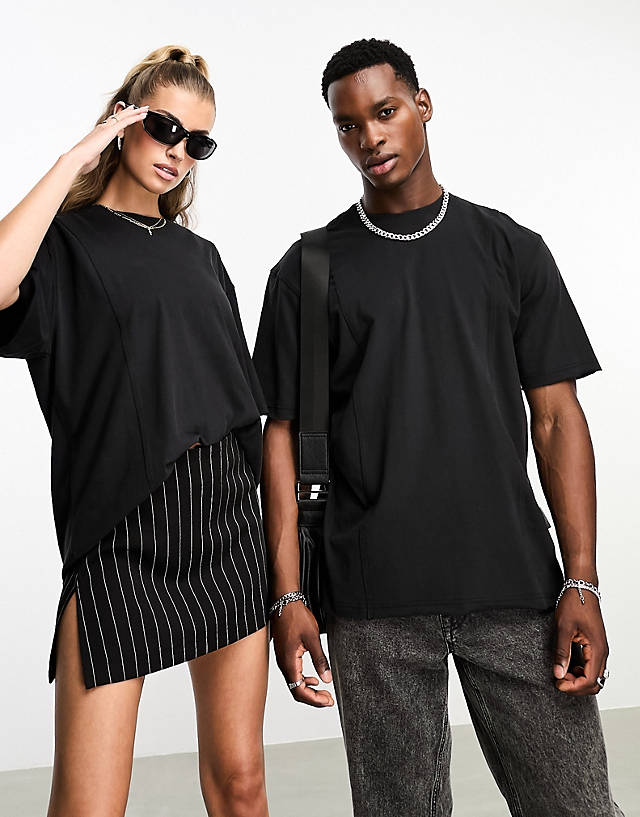 Calvin Klein Jeans - seaming t-shirt in black - exclusive to asos