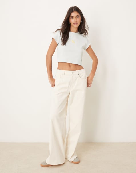 Calvin Klein Jeans – Set mit knapp geschnittenem T-Shirt und schwarz-weißem Logo - view 1