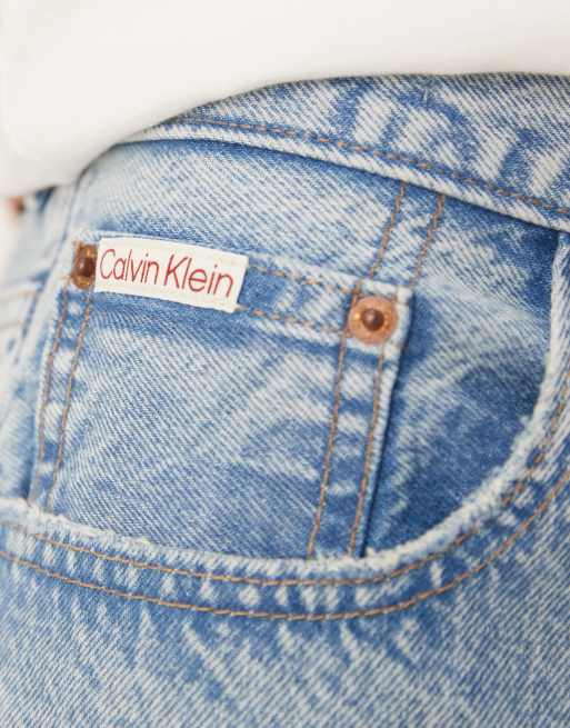 Calvin Klein Jeans - Short en jean style années 90 - Bleu clair délavé, 2 de 5