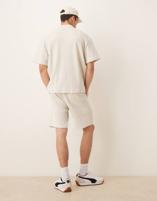 Calvin Klein Jeans - Short en tissu gaufré chunky - Blanc cassé, 4 de 5