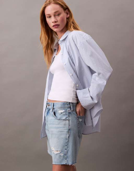 Calvin Klein Jeans signature 90s distressed denim shorts in light blue, 2 of 5