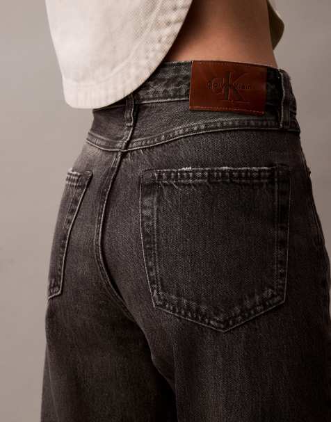 Calvin Klein Jeans signature 90s straight jeans in washed black - view 1