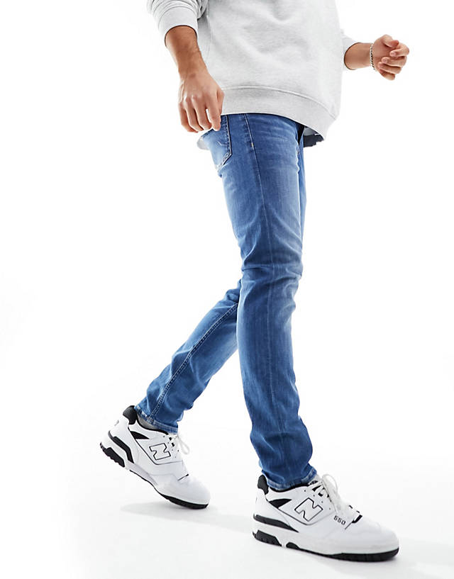 Calvin Klein Jeans - skinny jeans in mid wash