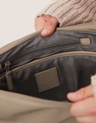 Calvin Klein Jeans Est.1978 Sleek Messenger Bag In Neutral