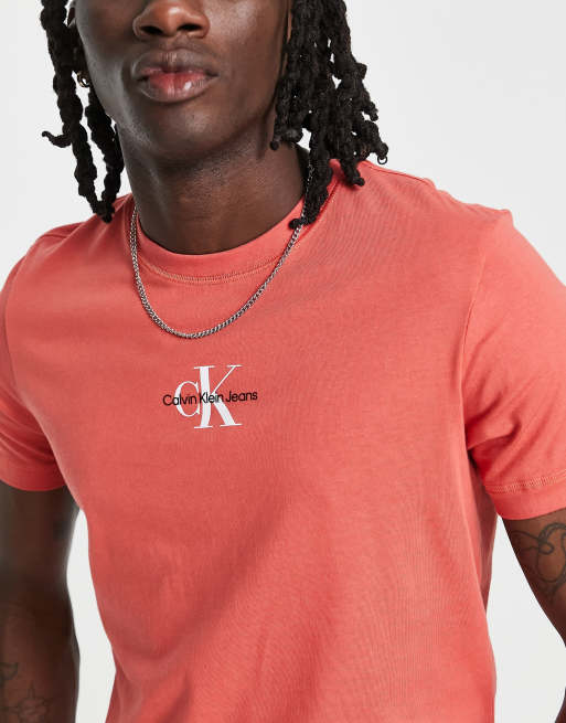 Calvin Klein Jeans Slim fit T shirt met monogramlogo in rood ASOS