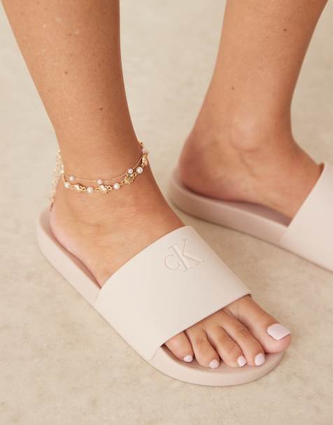 Calvin Klein Jeans - Slippers met monogram in lichtroze - view 1