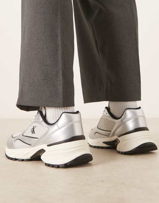 Calvin Klein Jeans - Sølvfarvede vandre- og løbesneakers med snørebånd i mesh, 3 af 5
