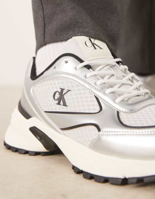 Calvin Klein Jeans - Sølvfarvede vandre- og løbesneakers med snørebånd i mesh, 4 af 5