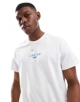 small central logo T-shirt in white