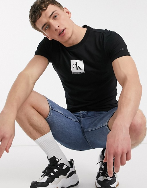 Calvin Klein Jeans small logo chest print t-shirt in black